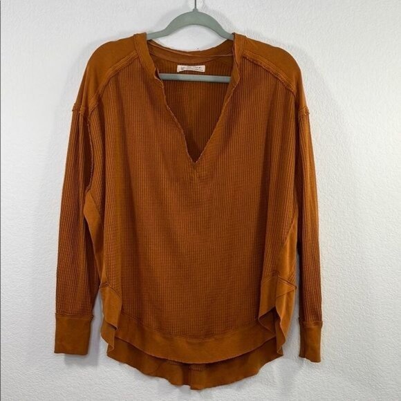 Free People We The Free Owen Thermal in Glazed Ginger size Small - Picture 2 of 6